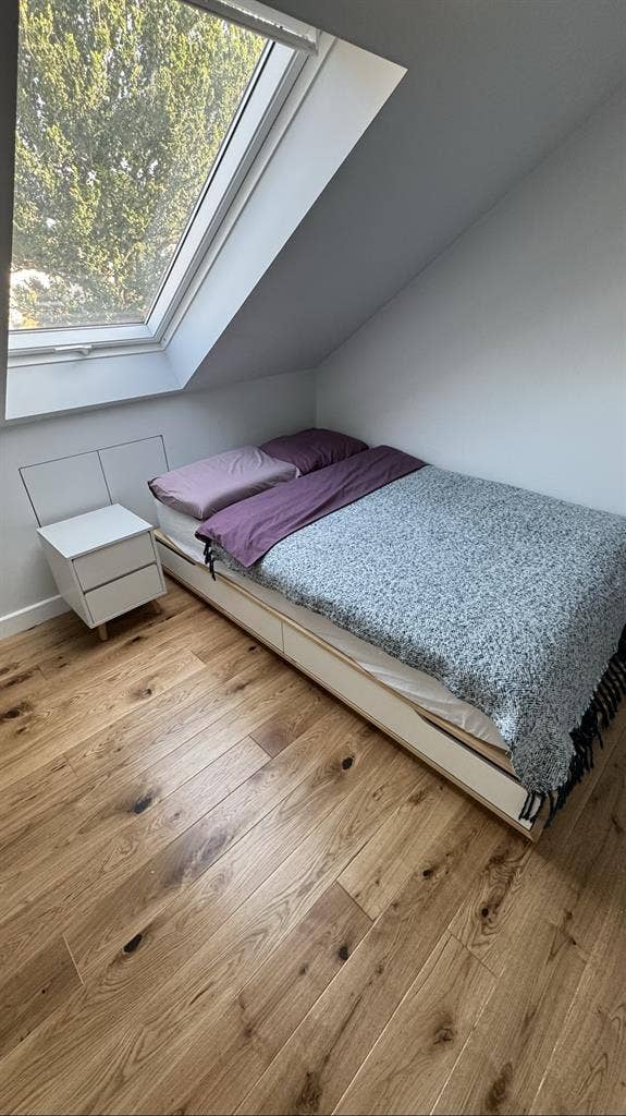 Cosy bedroom with bathroom-en-suite