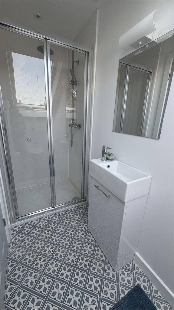 Cosy bedroom with bathroom-en-suite