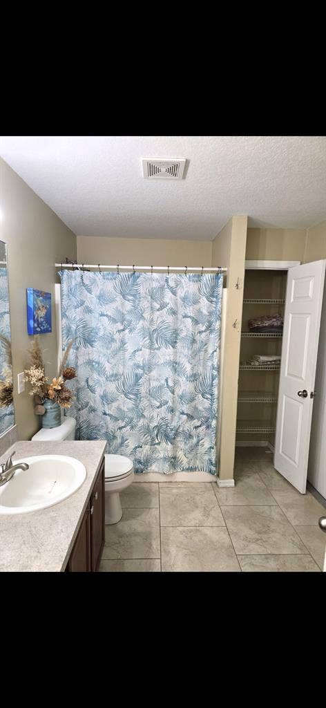1 Bed; 1 Bath in 4 Bedroom Home