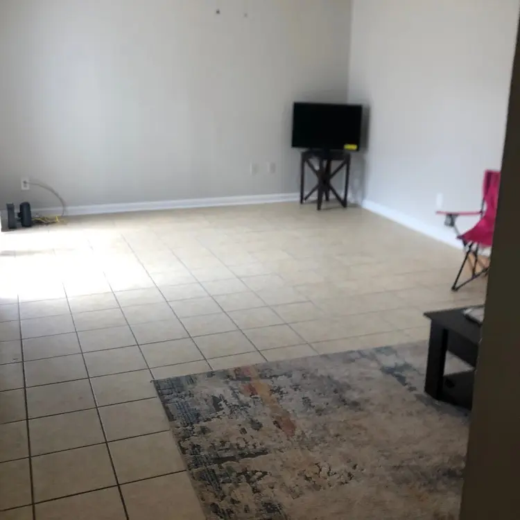 Room for rent, in need of a Roomate