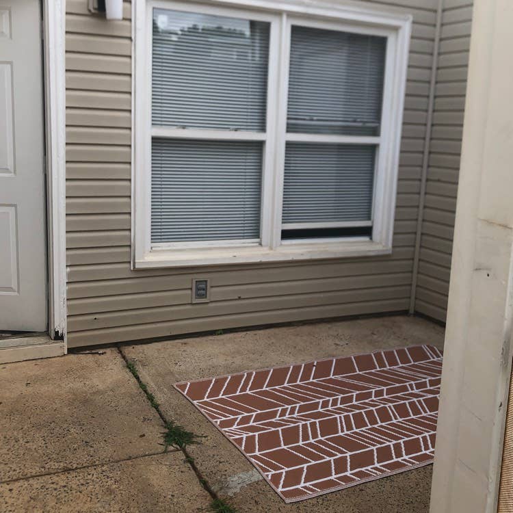 Room for rent, in need of a Roomate