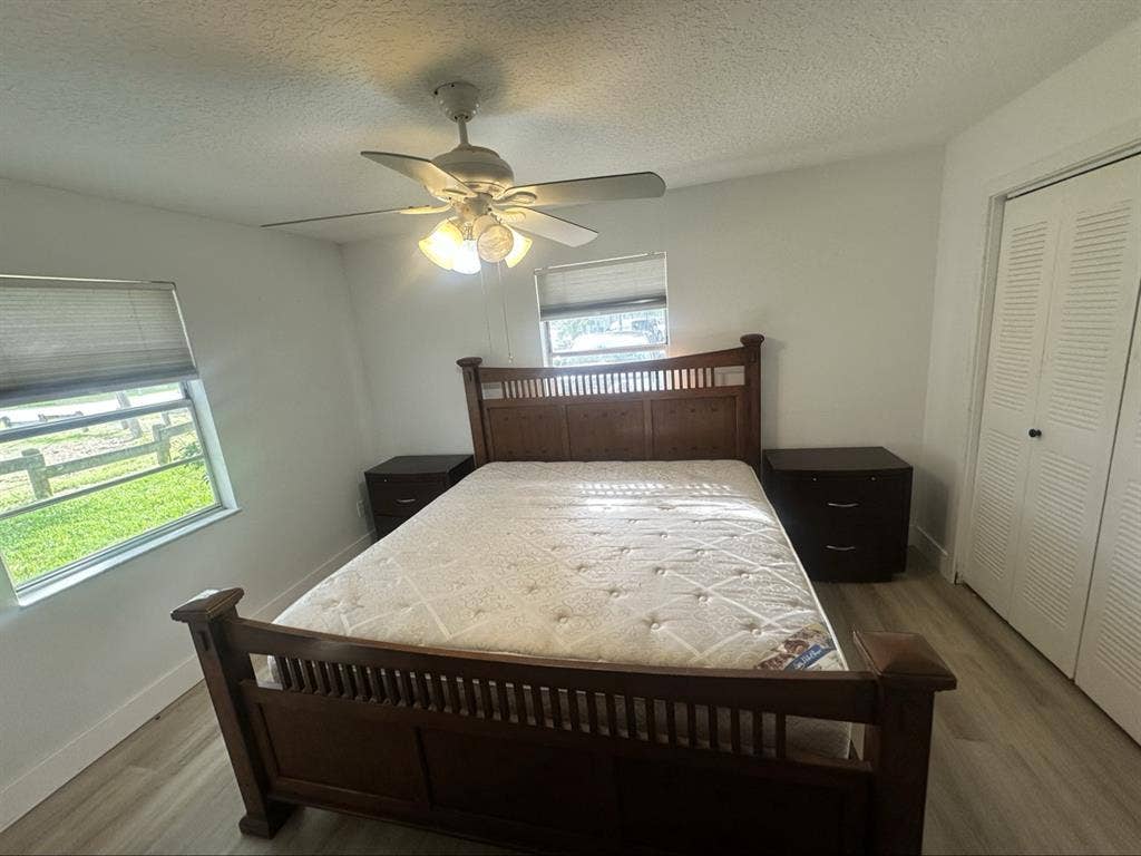 3/2 duplex with a spare room