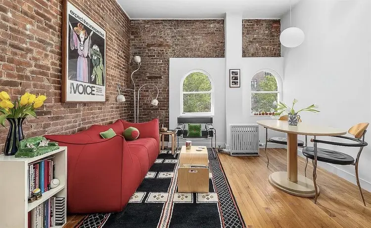 I have a room apartment for rent