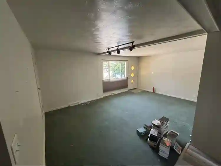 Room for rent in Downtown Loveland