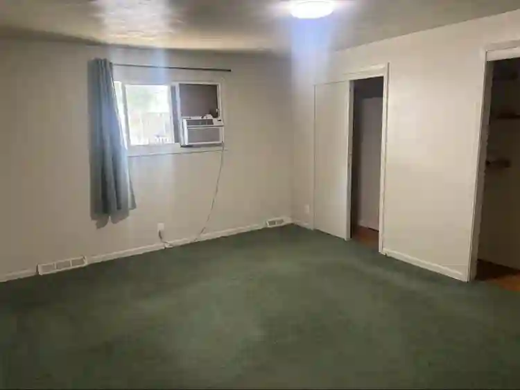 Room for rent in Downtown Loveland