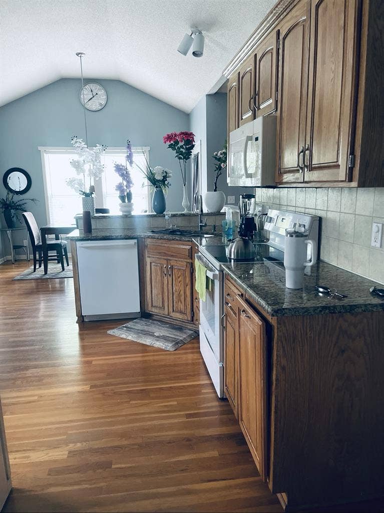 Furnished/Unfurnished Room/Gym Home