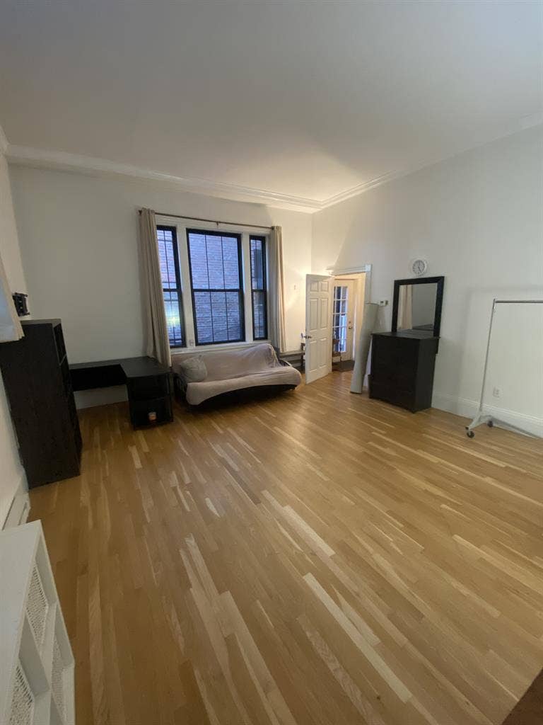 Roommate Needed For Sept. 1 Move In