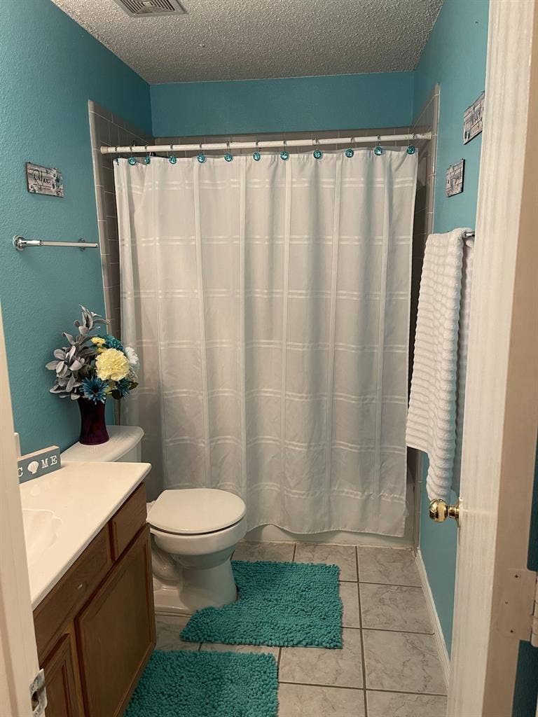 Quiet, cozy room for rent in NFW