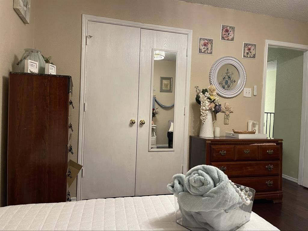 Quiet, cozy room for rent in NFW