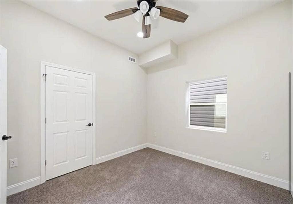 Roommate wanted in Germantown!