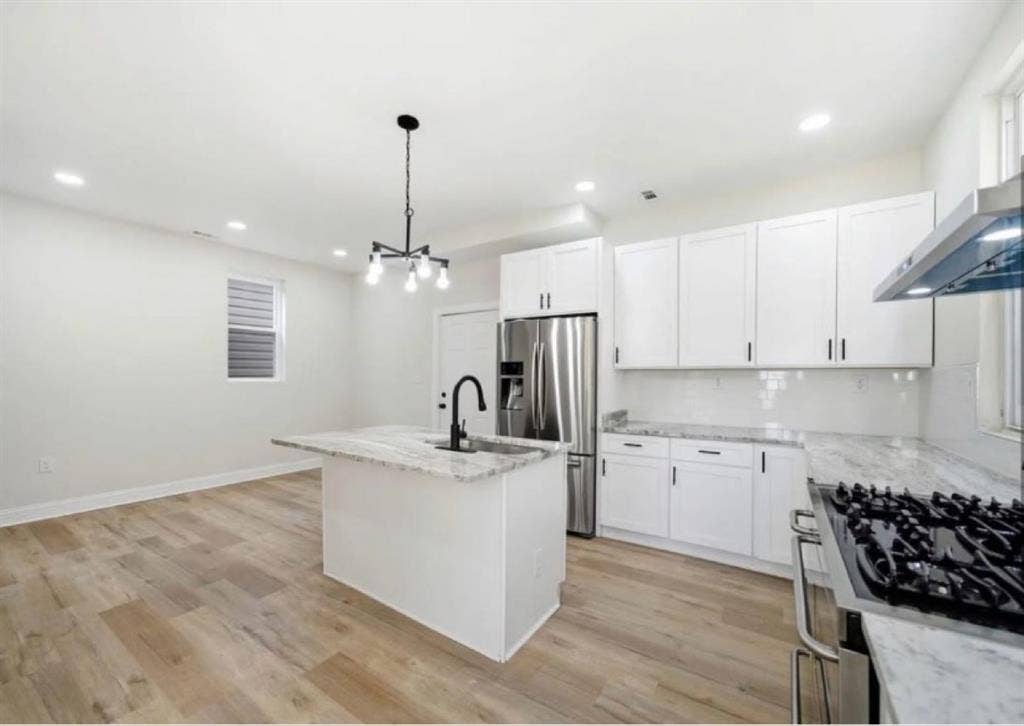 Roommate wanted in Germantown!