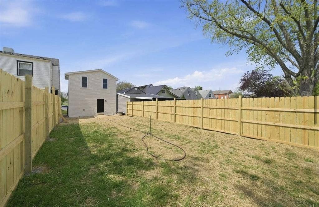 Roommate wanted in Germantown!