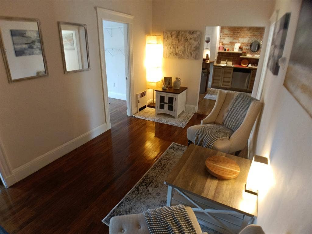 all utilities, WiFi, laundry, pking