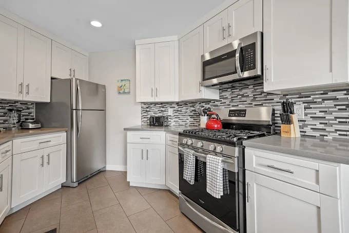 Room in Luxury home for rent