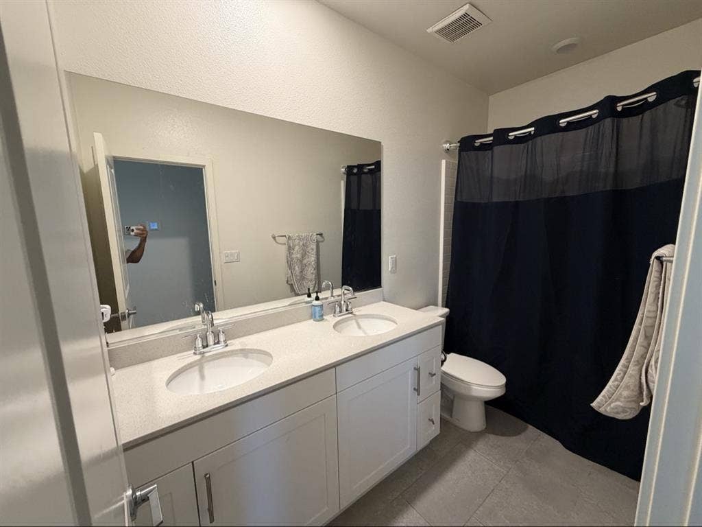 Private 1 Bedroom for Rent