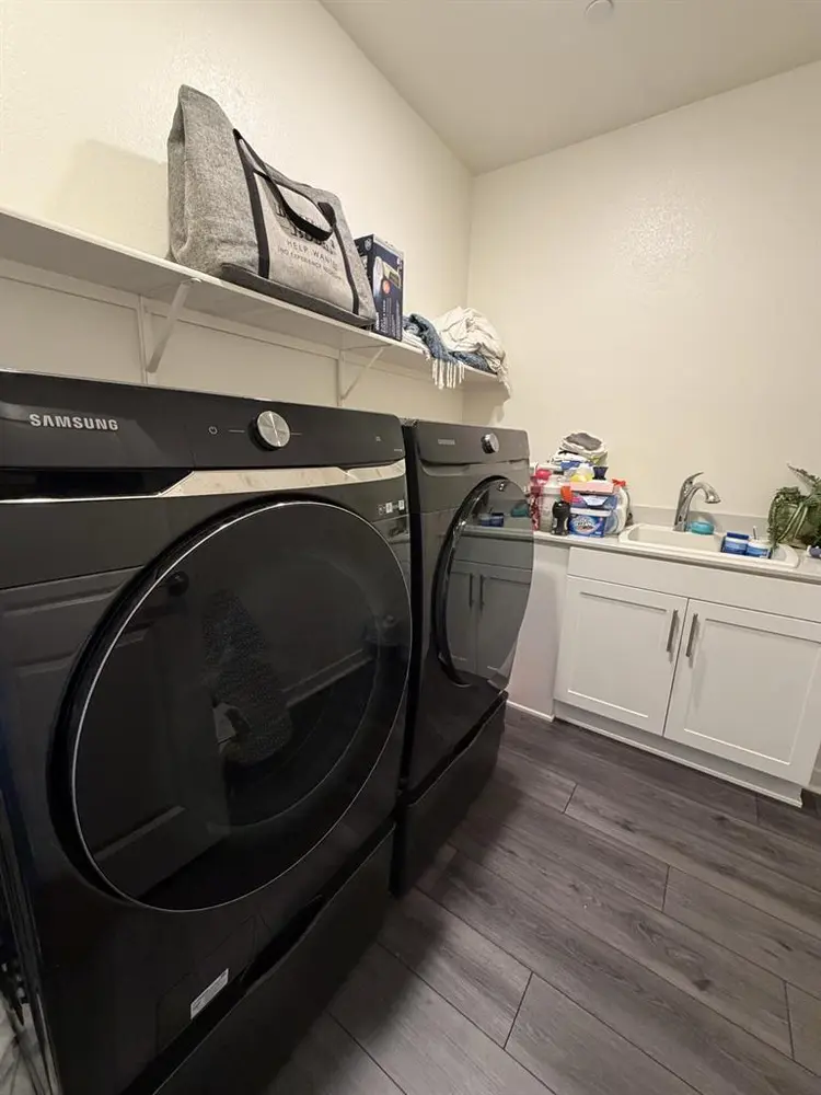 Private 1 Bedroom for Rent