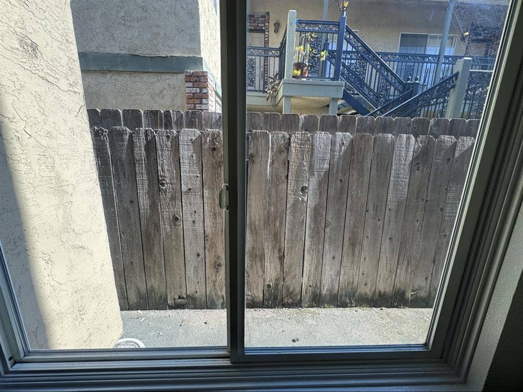 Looking for a Respectful Roommate