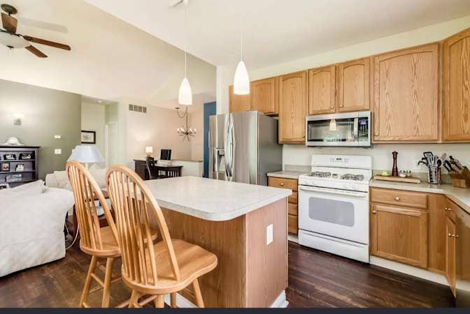 Private bed/bathroom near Hilliard!