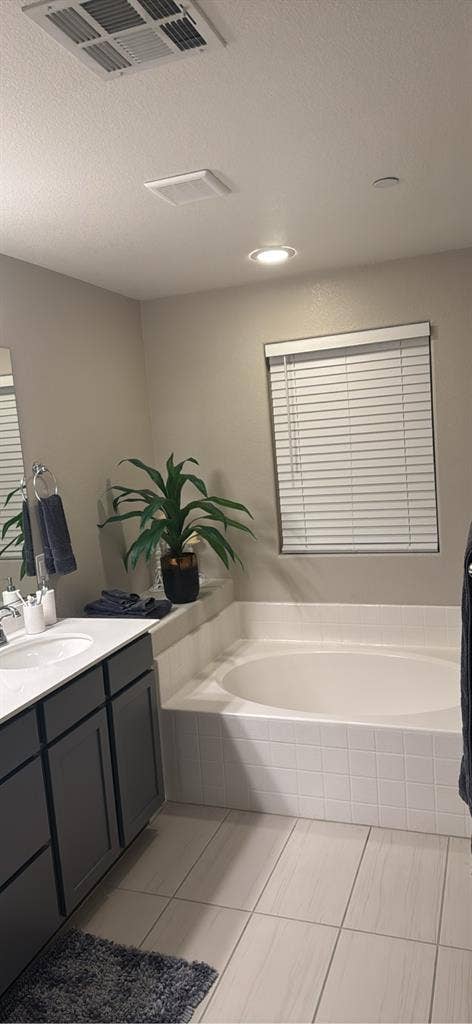 Henderson… Master bed, master bath