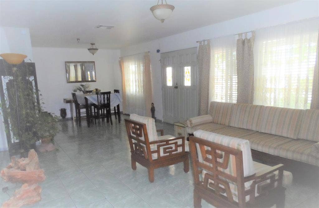 Room w/Private Entry