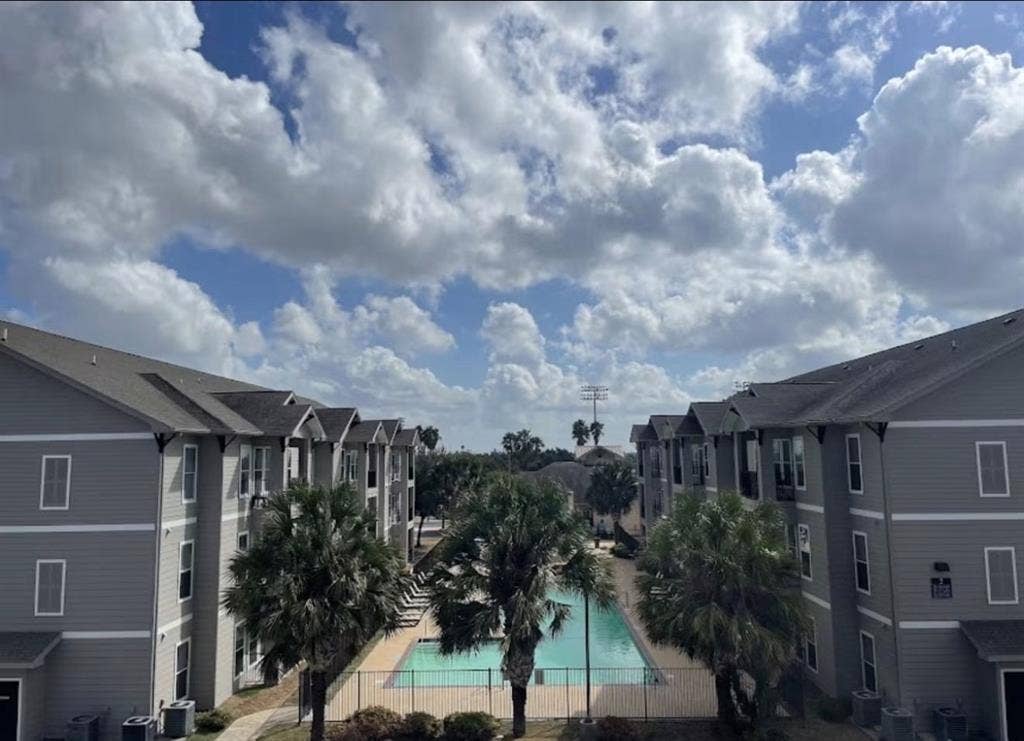 LEASE TAKEOVER NEEDED📍Edinburg Tx