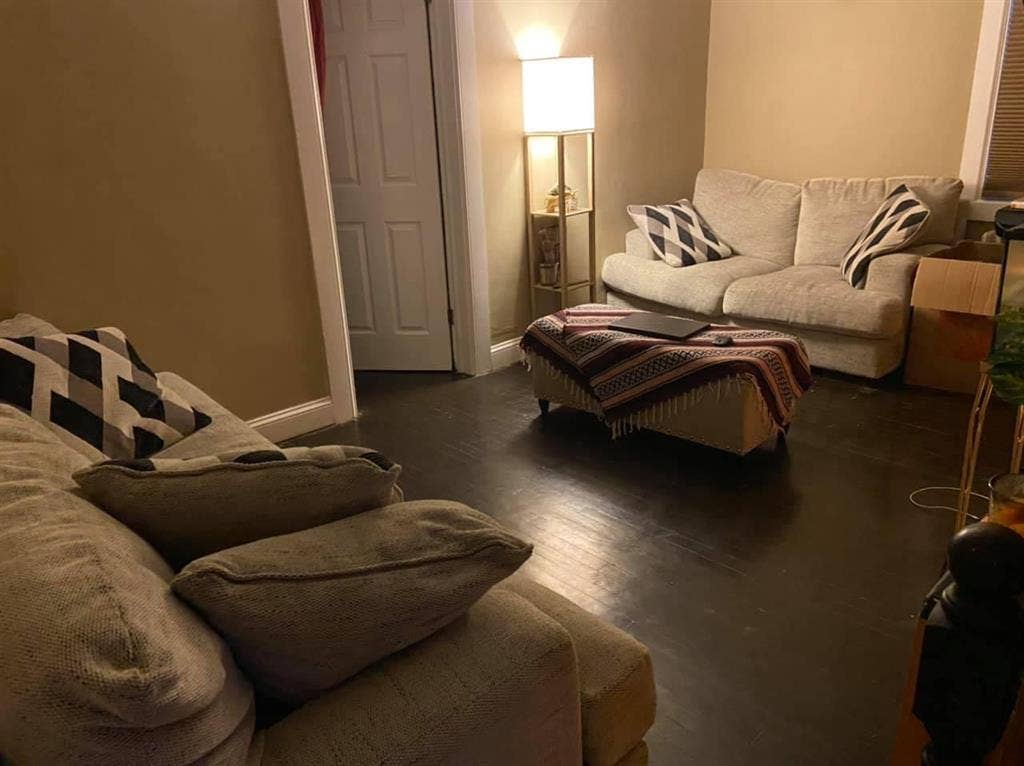 Queen size bedroom available
