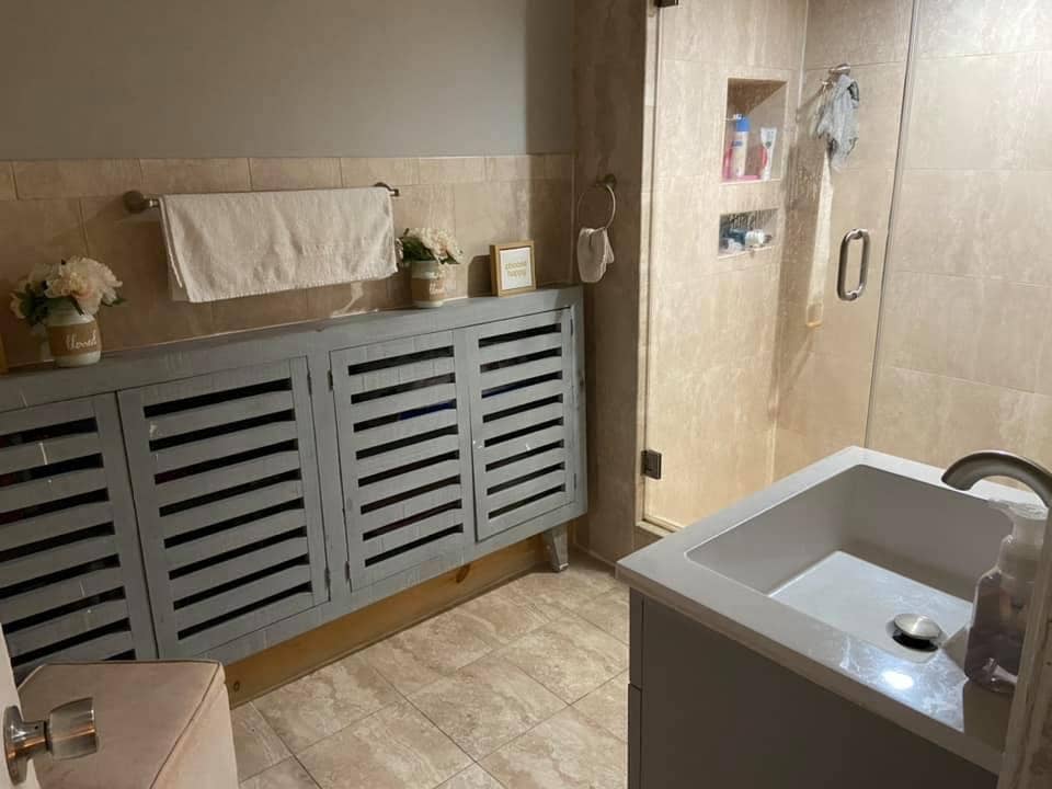 Queen size bedroom available