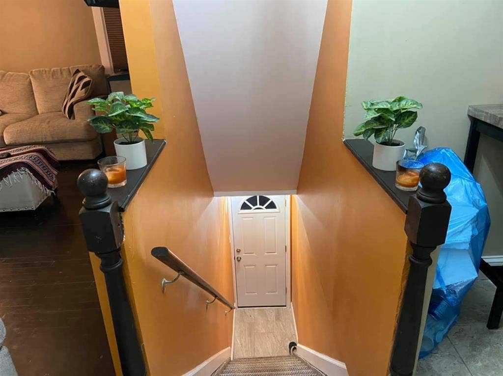 Queen size bedroom available