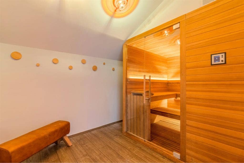 A room available in a huge coliving
