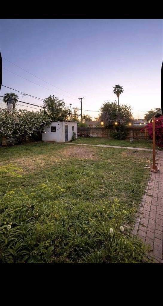 Roommate wanted in tempe!