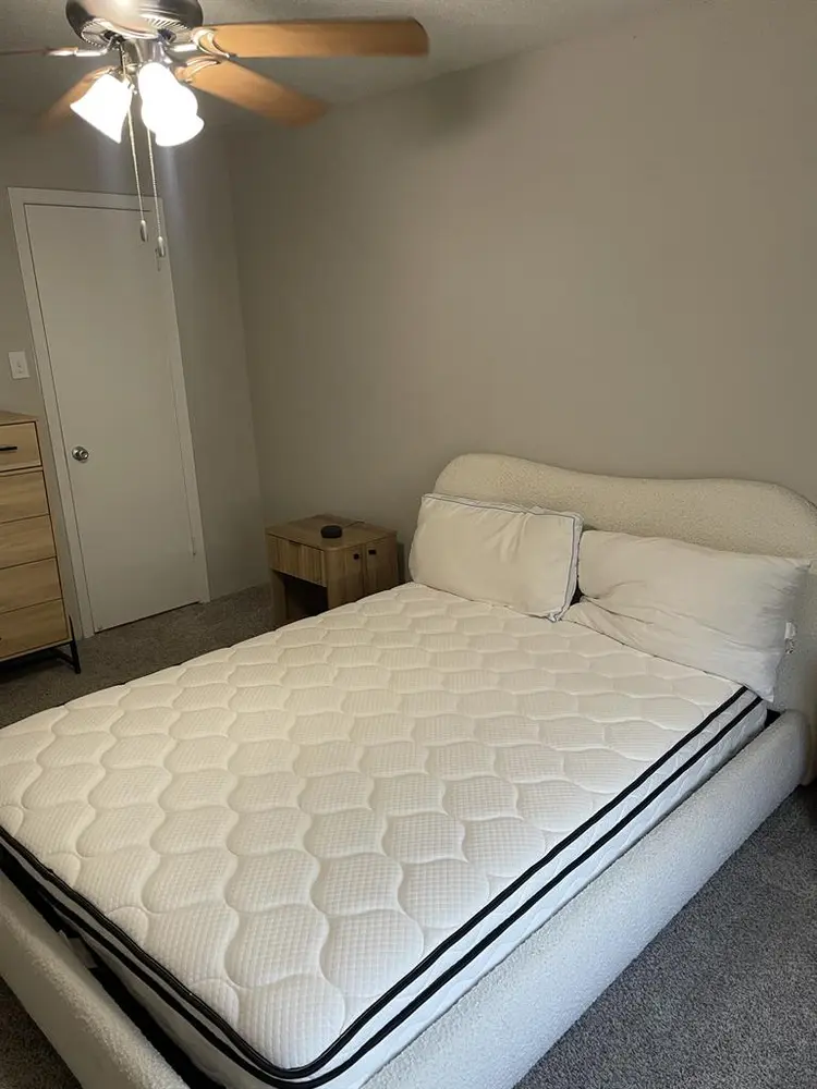 Room for rent July 27th or earlier