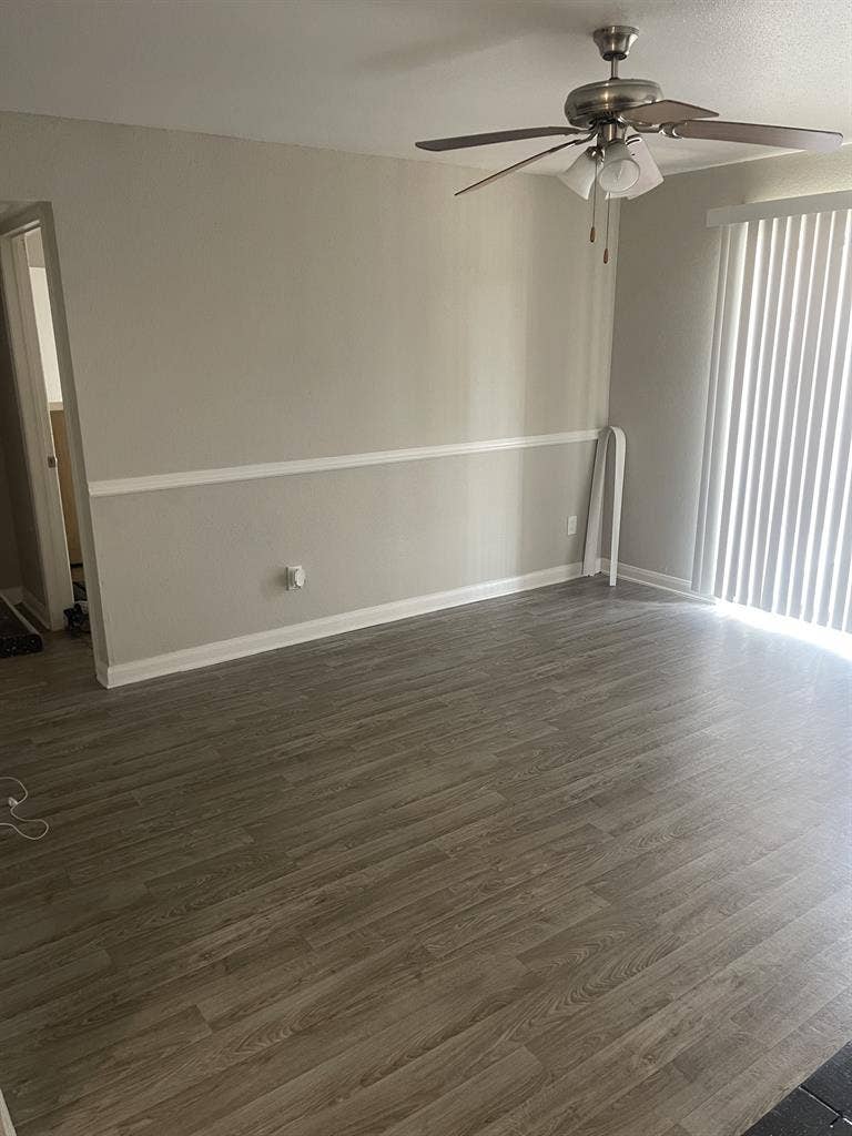 Room for rent July 27th or earlier