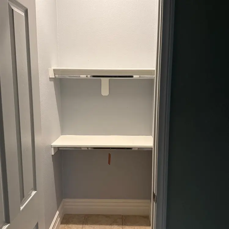 Furnished room, gated community.