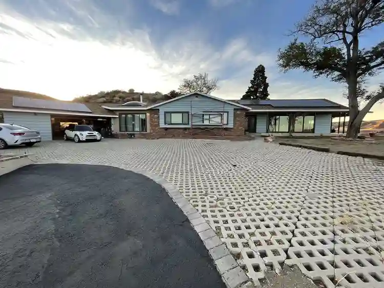 Hilltop Leona Valley view Home