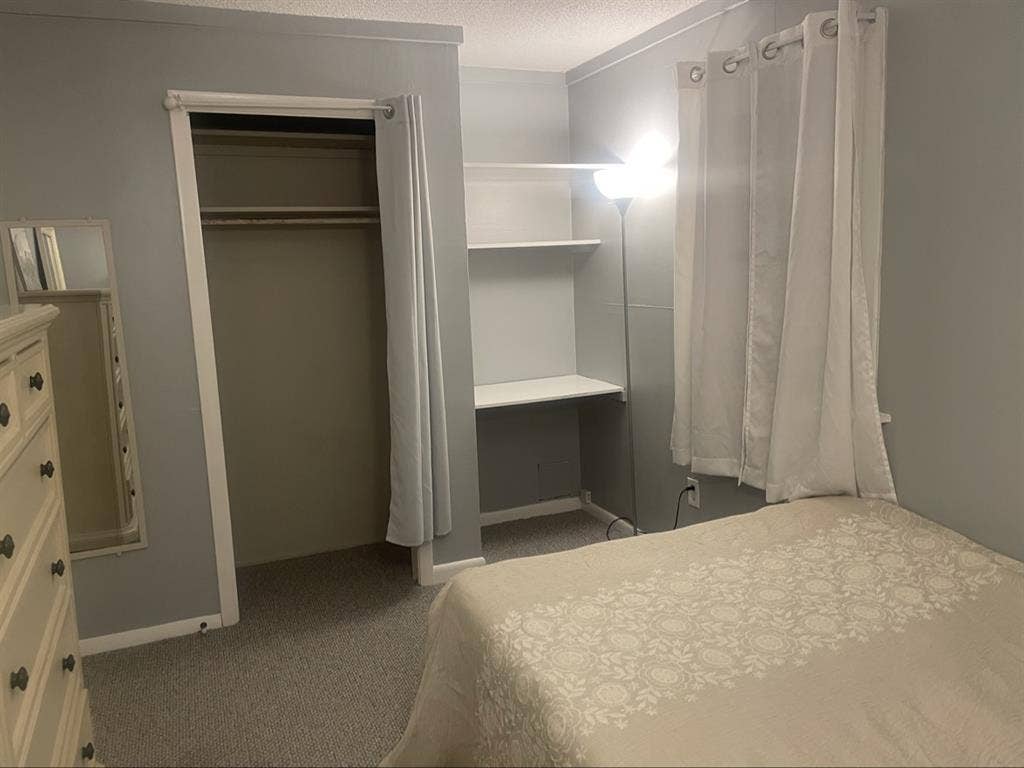 Private Furnished Room