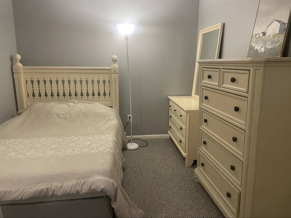 Private Furnished Room