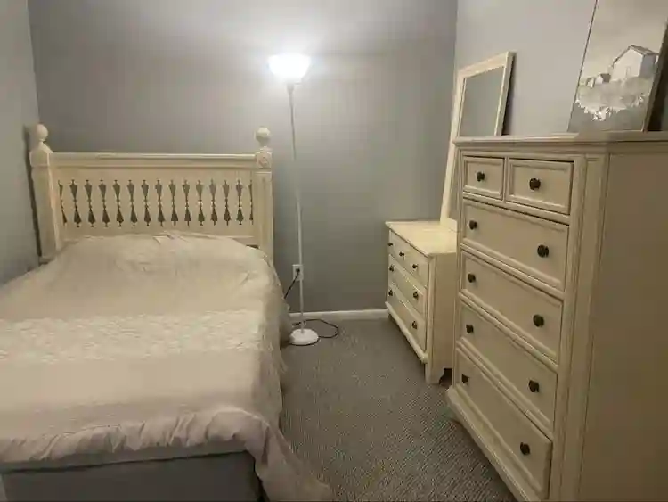 Private Furnished Room