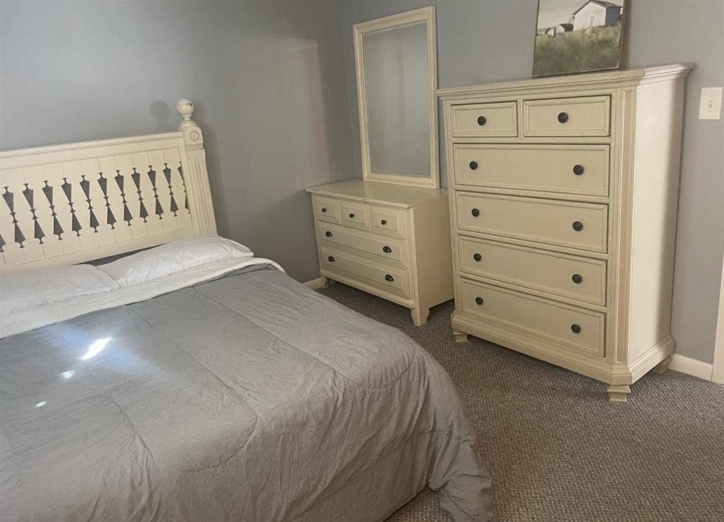 Private Furnished Room