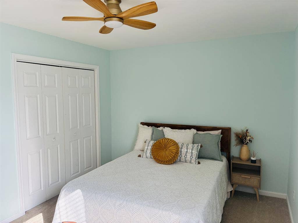 Room for Rent Great Neighborhood