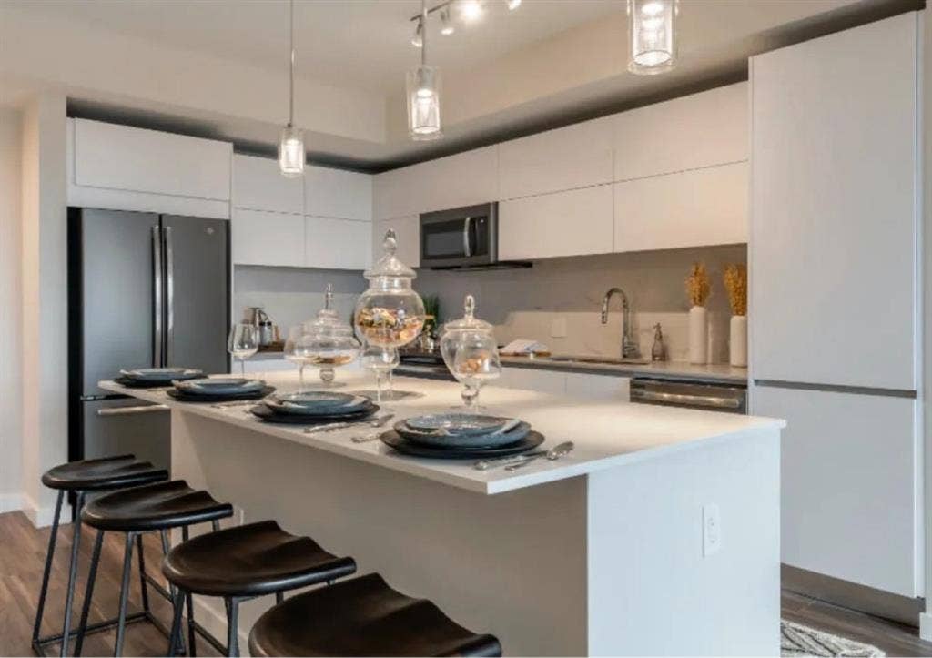 Apartment Available for lease/suble