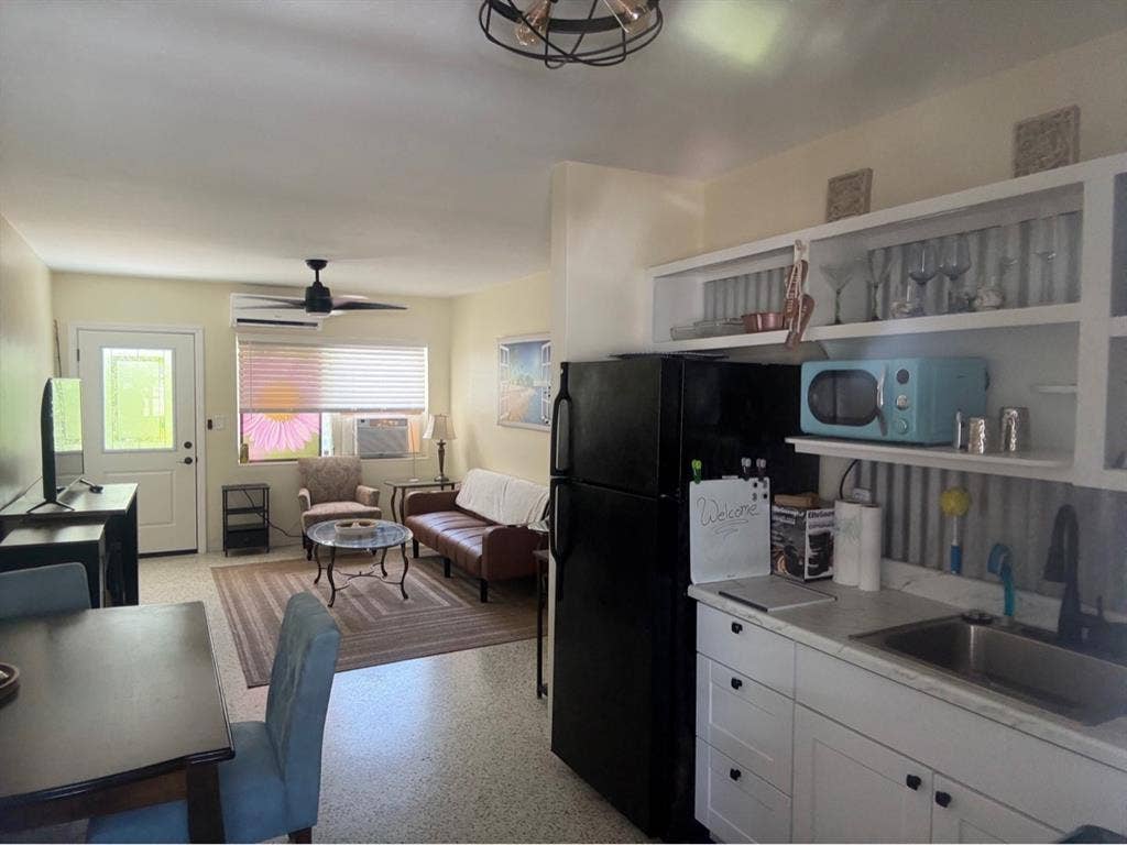 Waterfront living, hosted by locals