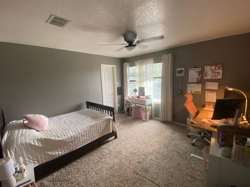 2 Private Rooms, Private Bathroom