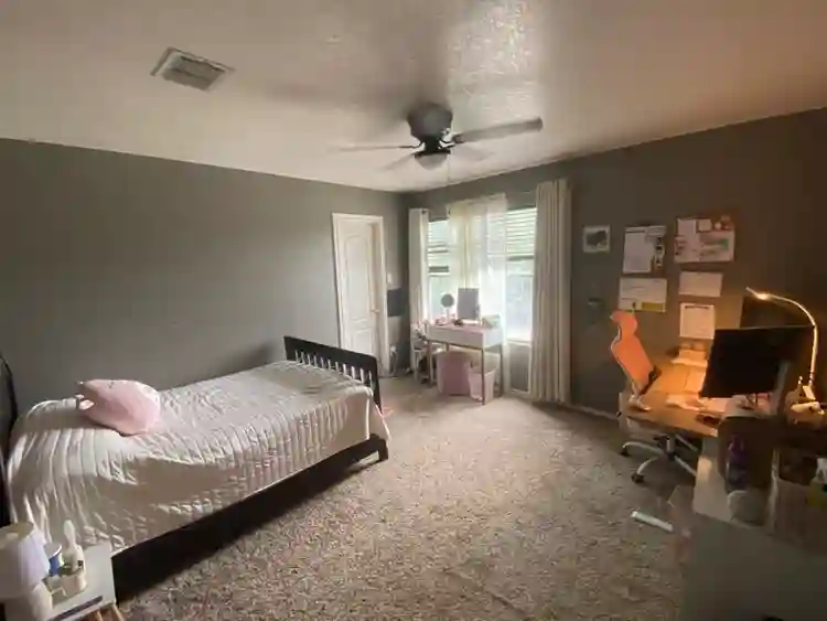 2 Private Rooms, Private Bathroom