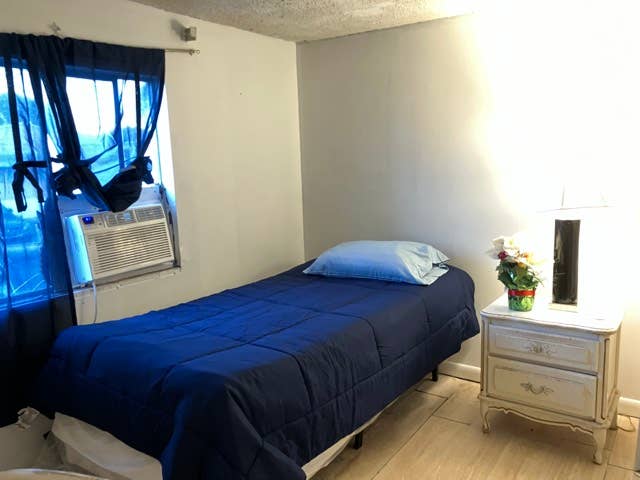 $750 Affordable Furn Rm West Boca