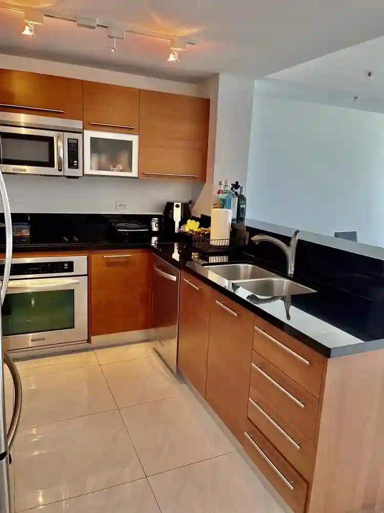 Clean room for rent
