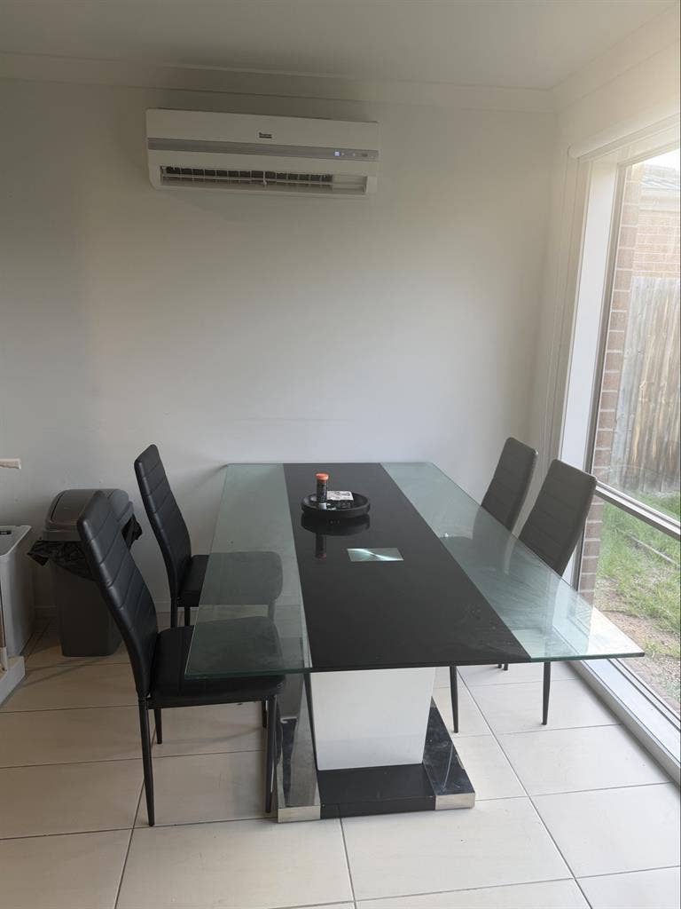 Room for rent in Werribee