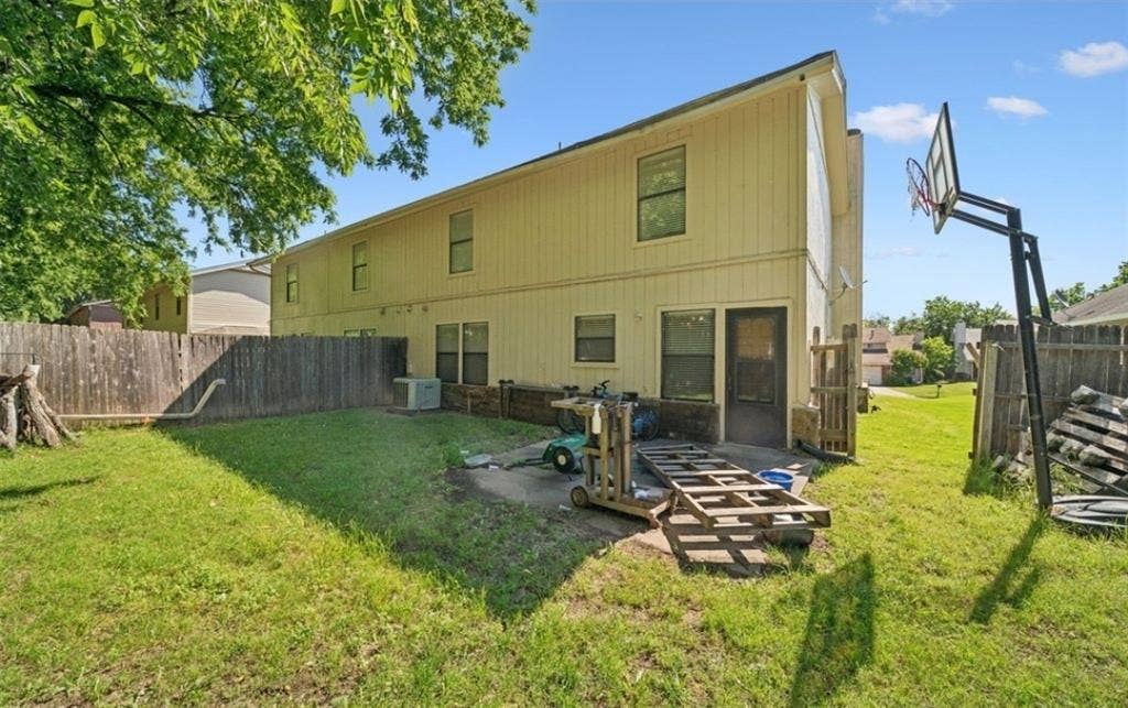 Large Room for Rent