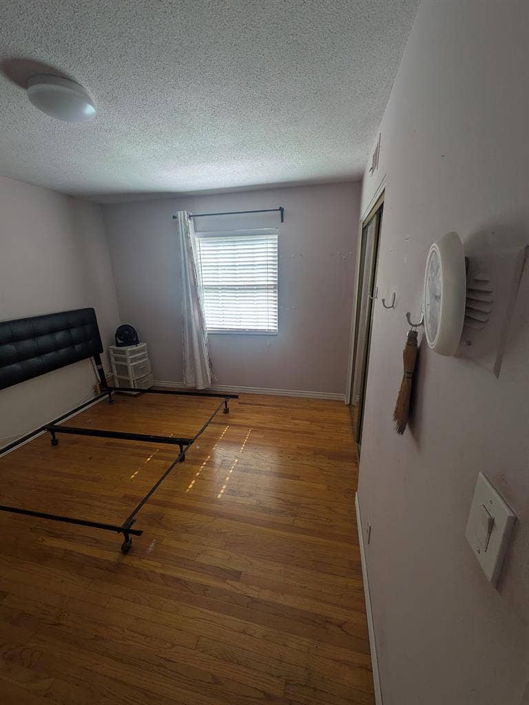 Kitchen, Bathroom, Laundry, yard