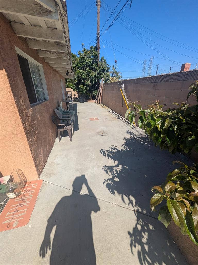 Kitchen, Bathroom, Laundry, yard