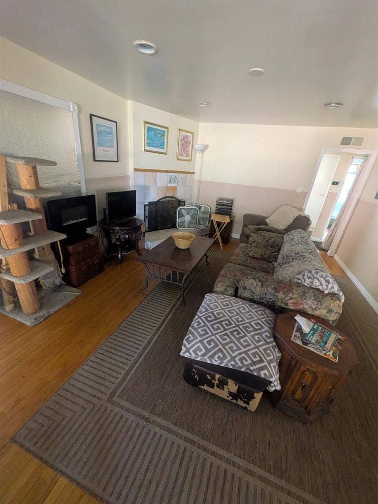 Kitchen, Bathroom, Laundry, yard
